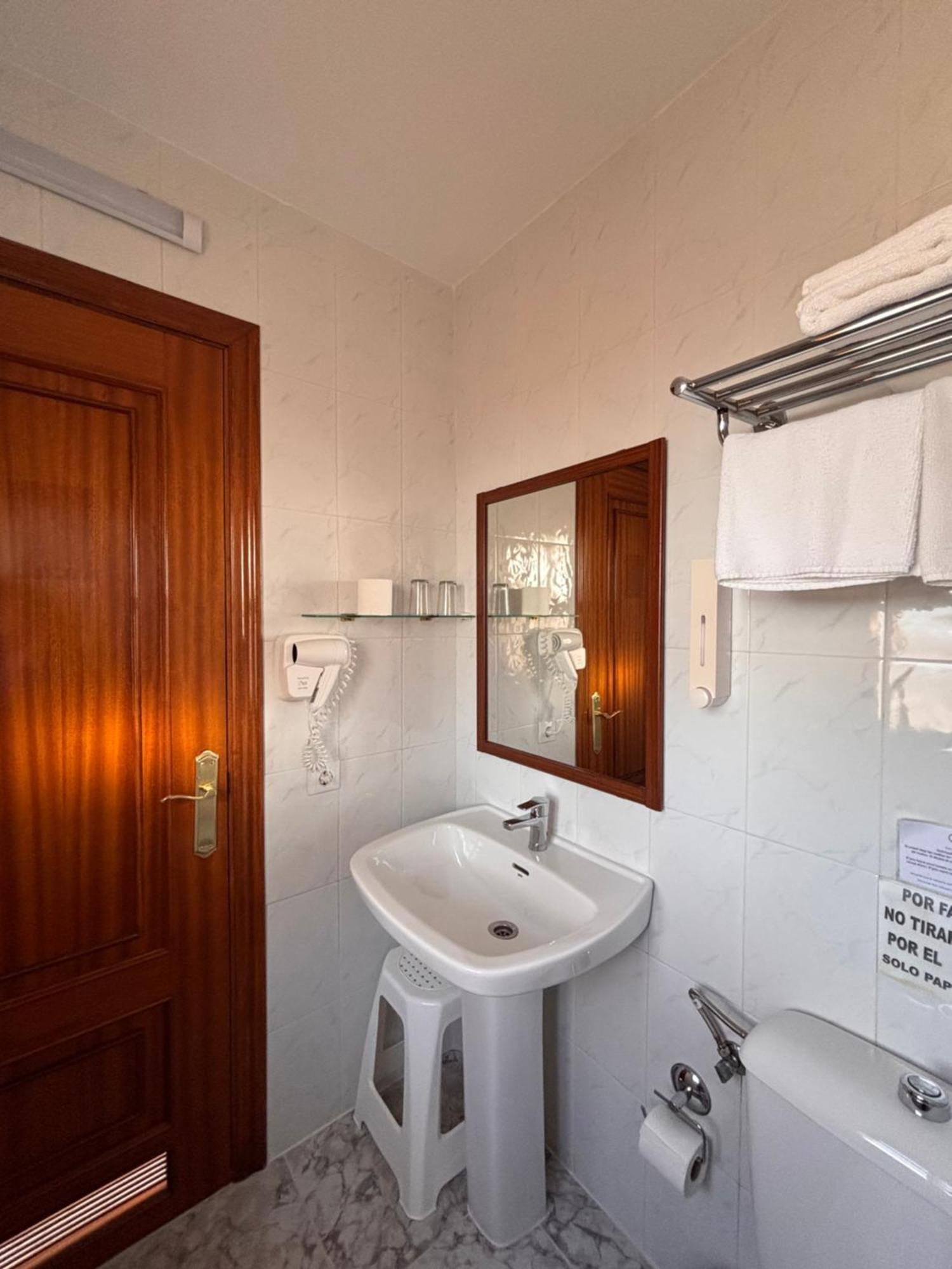 Hostal Las Dunas Cabo De Gata Екстериор снимка
